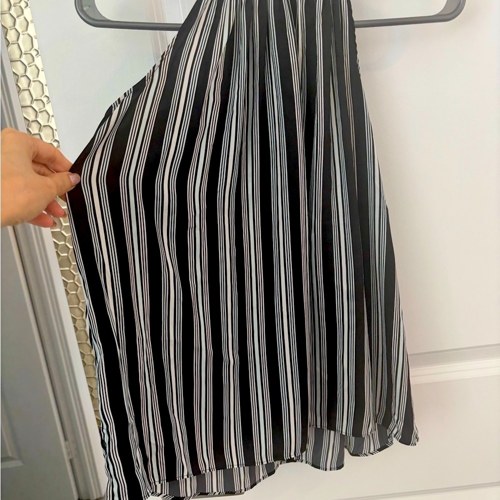 LOFT Black and White Striped top( almost new condition)